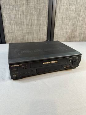 Magnavox Vra651at01 Philips Vcr Model Vhs Player/recorder-no Remote-tested Works