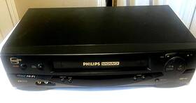 Magnavox Vrc264 Phillips 4 Head Hi Fi Vcr Tested No Remote. Model