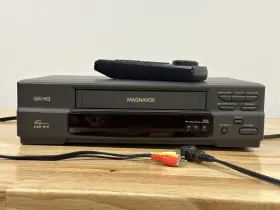 Vrs962at21 Magnavox Vcr Player With Remote