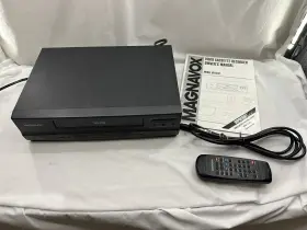Vrt322at21 Magnavox Vcr With Remote Cables Manual And Bonus Vhs Tape