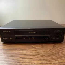Vrt362 Magnavox Vcr Vhs Player Recorder 4-head Hi-fi No Remote Tested Works