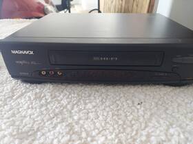 Magnavox Vrt462at01 Vcr Model Vrt422 At01 Vhs Recorder No Remote Tested Works See Video
