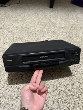 Magnavox Vru222at21 Video Cassette Recorder Tested Working Free Shipping