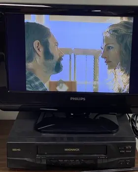 Vru222at22 Magnavox Vcr Model Tested Works No Remote