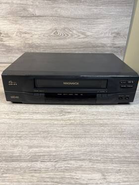 Magnavox Vru262at01 Vintage Vhs Recorder Vcr Made In Japan Inch Parts/repair