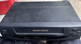 Magnavox Vrx240at21 Vintage Vcr Player Works Tested 4 Heads
