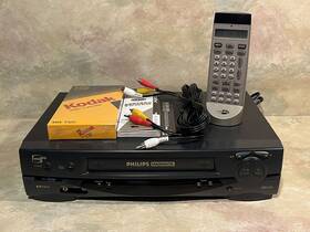 Magnavox Vrz244at01 Philips Vrz244at02 Vcr 4 Head Vhs Hq With Remote Av Cables And Cassette