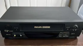 Vrz344 Magnavox Philips Vcr 4 Head Vhs Player At01 Works No Remote