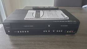 Magnavox Zv424mg9 Digital Video Disc Recorder And Cassette A