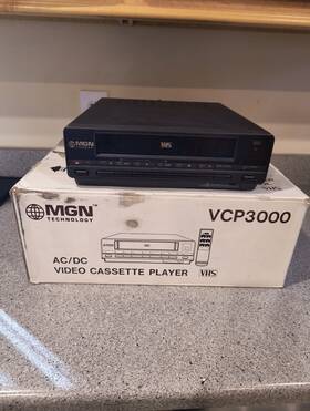 Mgn A3lbwlpt990r New In Box Vcr Vhs Black Video Casette Player No Remote Technology