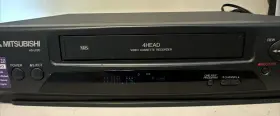 Hs-u120 Mitsubishi Vcr Player Vhs Tape Recorder Eating Tapes No Remote
