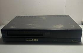 Mitsubishi Hs-u30 Vhs Player For Parts Or Repair No Remote