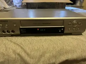 Hs-u449 Mitsubishi Vhs Vcr Original Box With Remote