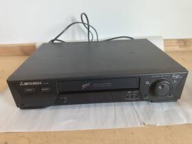 Mitsubishi Hs-u595 Video Cassette Recorder/ Player Vhs Vcr 4 Head Remote