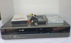 10607 Montgomery Ward Working Jsj 4 Head Vhs Vcr Player With Remote