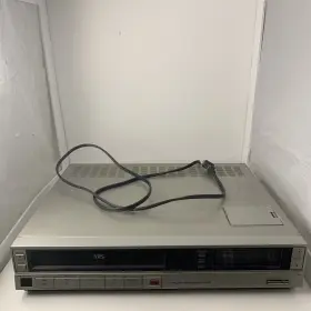 10678 Montgomery Ward Vtg Rare Vhs Model Jsj No Remote Not Working Parts Only 10678 Montgomery Ward Vtg Rare Vhs Model Jsj No Remote Not Working Parts Only