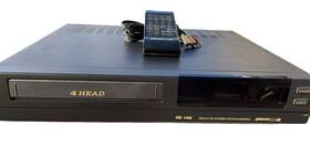 Montgomery Ward Jsj-20133 Vcr Player Signature 2000 Hq Vhs 4 Head Remote Av Cable Tested