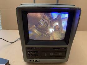 Mpo Videotronics Vhs-794 Portable Combo Vcr Vhs 7 Inch Color Tv With Remote And Case