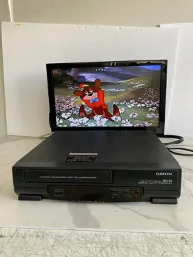 10100 Orion Video Cassette Player Vhs Digital Auto Tracking Vcr Model Vro 100 Works