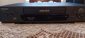 Panasonic Ag-1330p Vhs Vcr Player Recorder Commercial Use ..tested