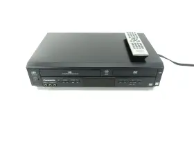Ag-vp310 Panasonic Dvd Player /super 4-head Video Cassette Recorder With Remote
