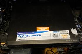 Panasonic Dmr-ez37v Vcr/dv Combo Recorder