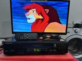 Pv-v4601 Panasonic M-490 Vcr 4 Head Hi-fi Stereo Vhs With Remote And Av Cables