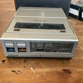 Pv-5800d Panasonic Mw3e3 Video Cassette Recorder Tuner - Untested For Parts