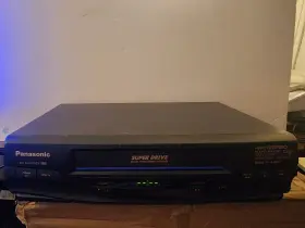 Nv-fj4520px Panasonic Vcr Plus Blue Line Super Drive 6-head Tested/no Remote Nv-fj4520px Panasonic Vcr Plus Blue Line Super Drive 6-head Tested/no Remote