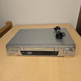 Nv-hd630 Panasonic Video Cassette Recorder Super Drive Vhs Player - Tested