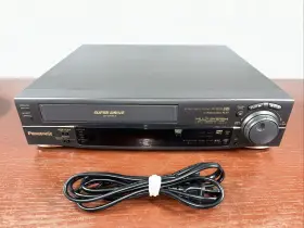 Nv-sd25px Panasonic Multi-system Vcr Vhs Player - No Remote Tested Euc