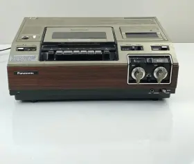 Pv-1100 Panasonic Omnivision Iv Top Loader Vhs Vcr Video Cassette Recorder Model Pv 1100
