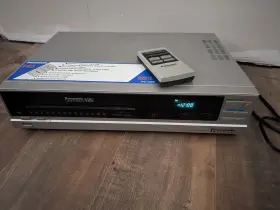 Pv-1360 Panasonic Vcr Vhs Cassette Tape Player Recorder With Remote For Repair