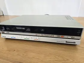 Pv-1364 Panasonic Omnivision Vhs Vcr Model Vintage With Remote