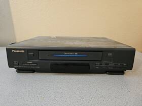 Panasonic Pv-2301 Pamasonic Omnivision Vhs Tape Vcr Sold As Is Does Not Power On