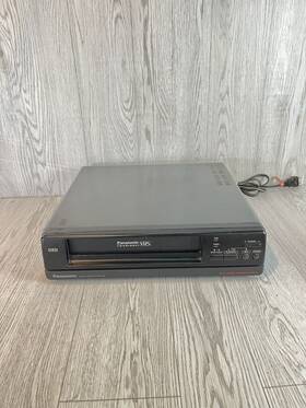 Panasonic Pv-2912 Blue Line Player Vcr Vhs Recorder Black 4 Heads - Tested