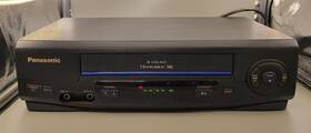 Panasonic Pv-4021 Vcr 4 Head Omnivision Vhs Player Blue Line Tested No Remote