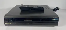 Pv-4060 Panasonic Omnivision Video Cassette Vhs/vcr Recorder