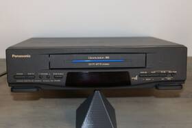 Panasonic Pv-4451 Vhs Player 4 Head Omnivision Hi-fi Mts Blueline Parts Only