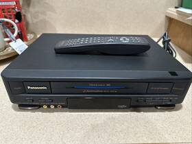 Panasonic Pv-4462 Vcr Vhs 4 Head Player Recorder With Remote Tested Working