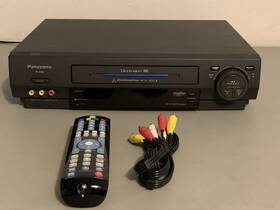 Panasonic Pv-4564 Vcr Vhs Player Recorder Hi-fi 4 Head Remote Cables Clean Working