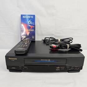 Panasonic Pv-4611 Vcr Player/recorder Blue Line Vhs Remote Av Cable Tape Tested