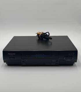 Panasonic Pv-4657 Vhs Player Vcr Blue Line No Remote With Av Jacks Working