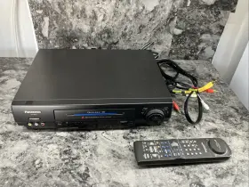 Pv-4664 Panasonic Guaranteed Work Omnivision 4-head Vcr Video Cassette Recorder