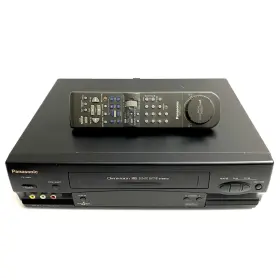 Pv-4669 Panasonic Omnivision Vcr Vhs Player With Remote Control Tested
