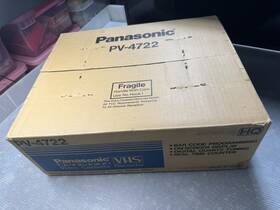 Panasonic Pv-4722 Omnivision Vhs Video Cassette Recorder With Remote Vsqs0625