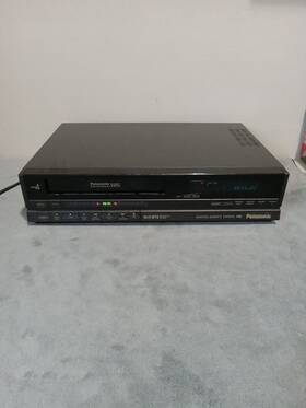 Panasonic Pv-4760 Omnivision Vintage 1987 Vhs Vcr - For Parts Or Repair Only