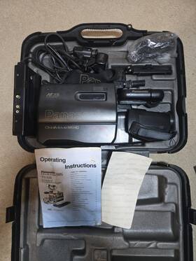 Panasonic Pv-535 Vintage Omnimovie Vhs / Pv-a22md Camcorder