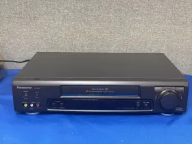 Pv-7664 Panasonic Dymamorphous 4-head Hi-fi Stereo Omnivision Vhs Vcr No Remote