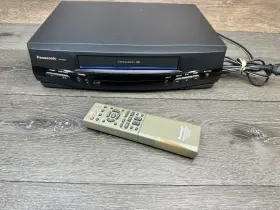 Pv-8200 Panasonic Omnivision Vcr Blue Line With Remote Tested Working